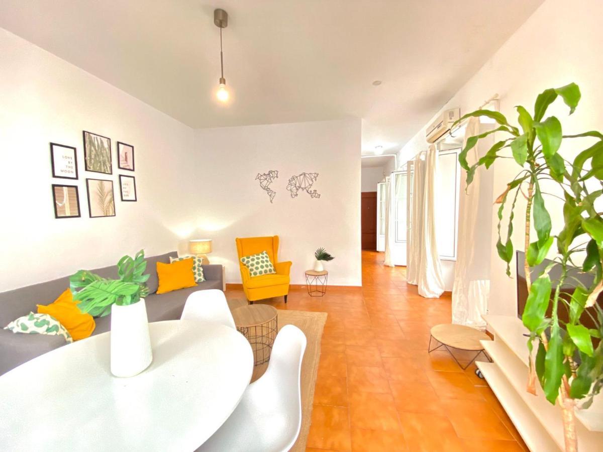 Comfortable Studio Old Town, Parking Optional Sevilla Eksteriør billede