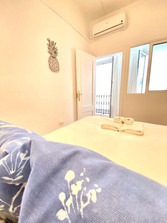 Comfortable Studio Old Town, Parking Optional Sevilla Eksteriør billede