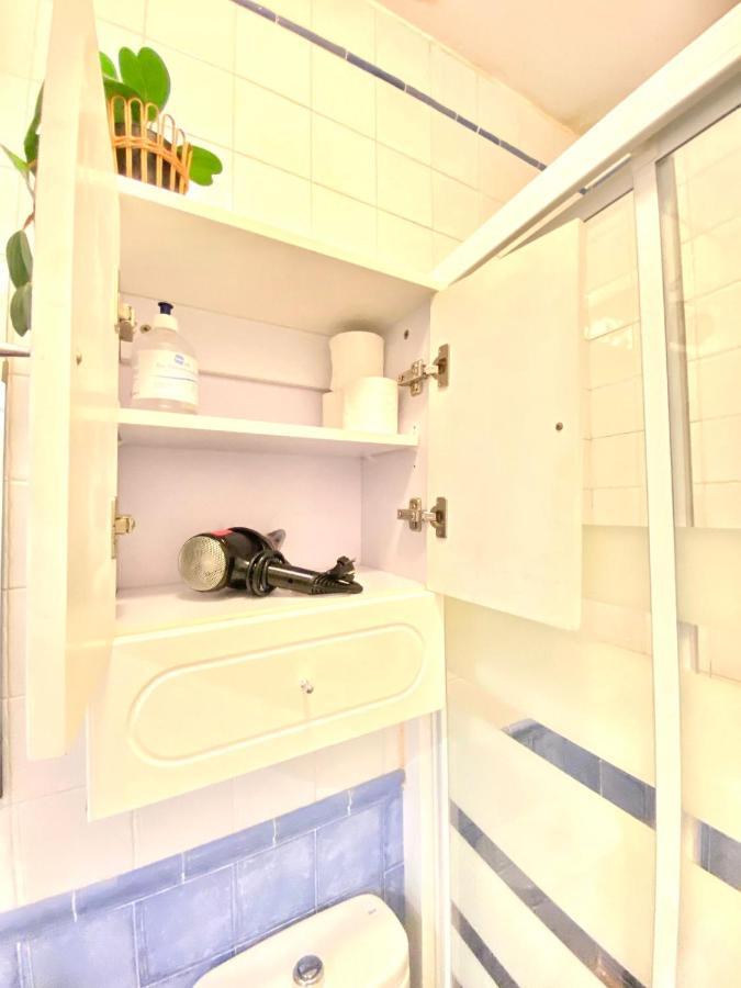 Comfortable Studio Old Town, Parking Optional Sevilla Eksteriør billede