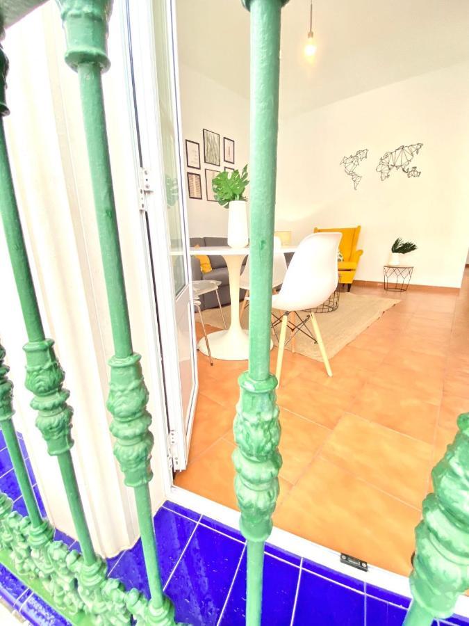 Comfortable Studio Old Town, Parking Optional Sevilla Eksteriør billede
