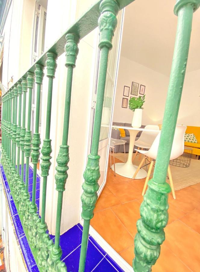 Comfortable Studio Old Town, Parking Optional Sevilla Eksteriør billede
